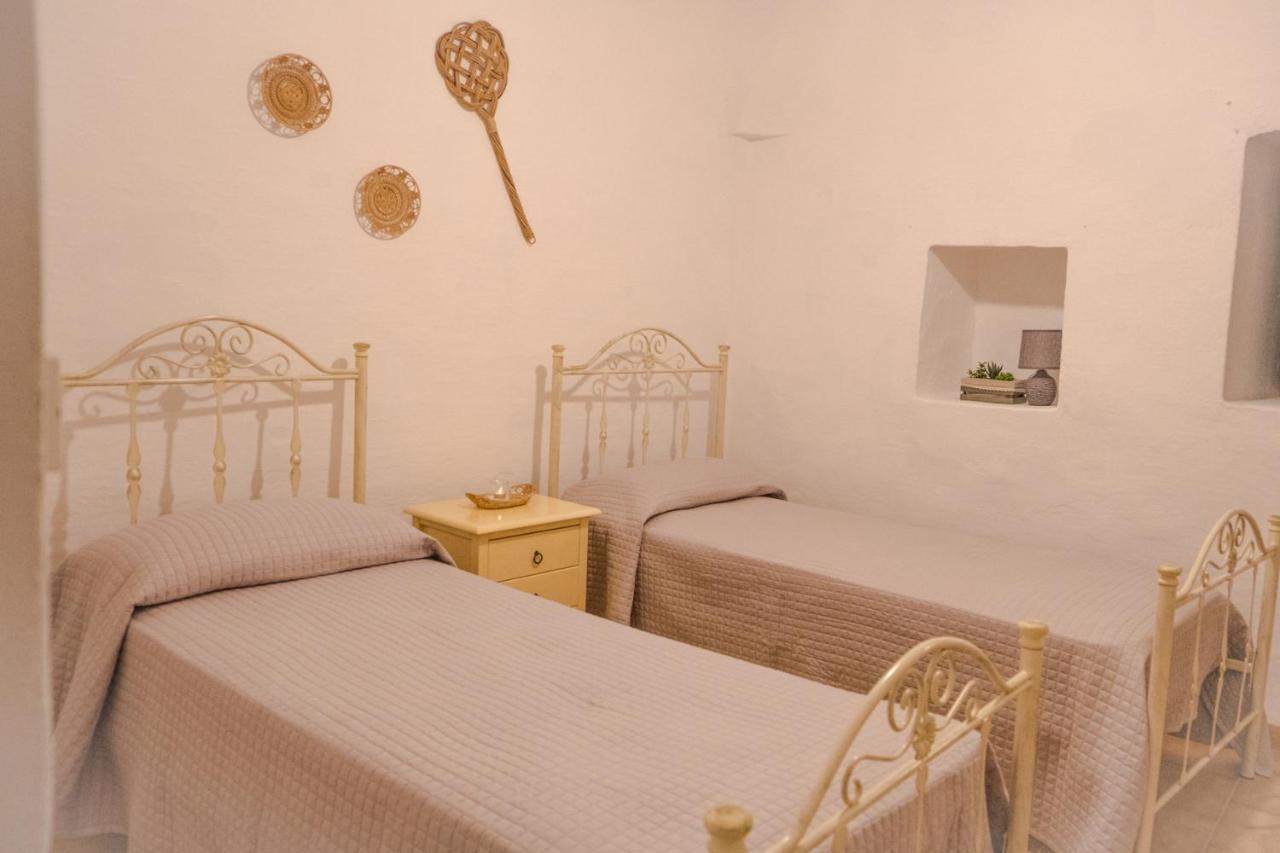 I Trulli Di Caterina - Casa Vacanza Privata Мартина-Франка Экстерьер фото